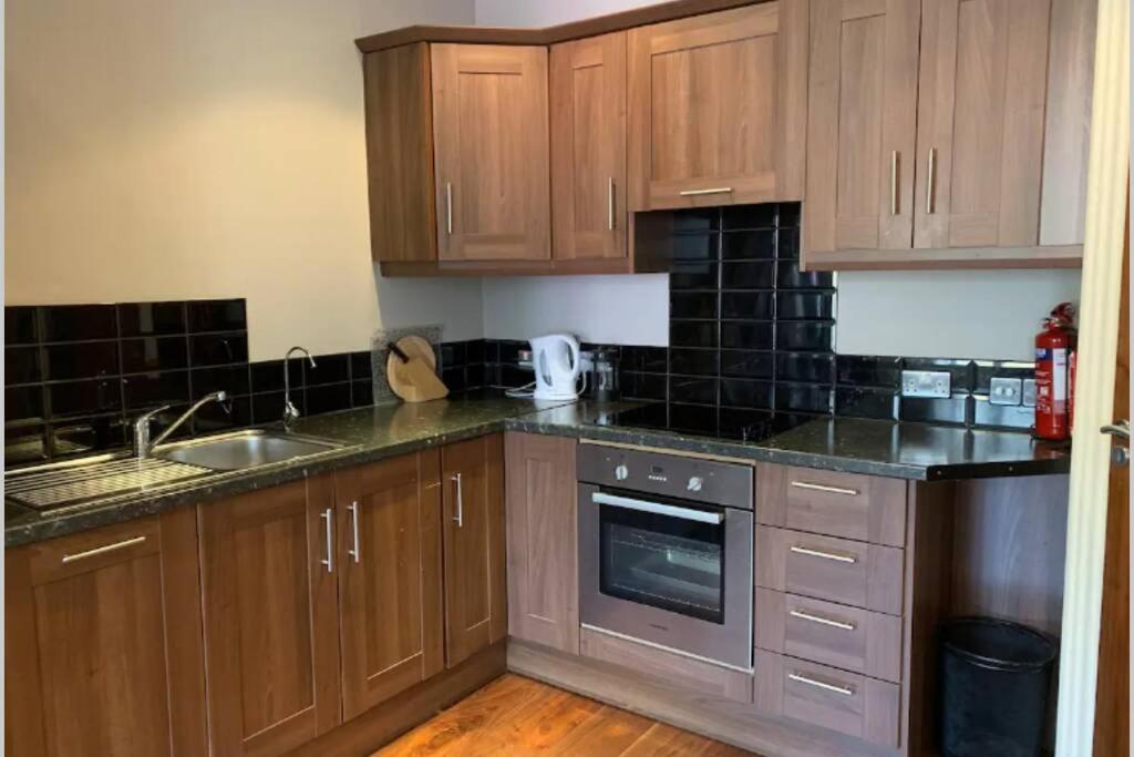 Centre Of Dingle Town - Luxury Holiday Apartment Extérieur photo