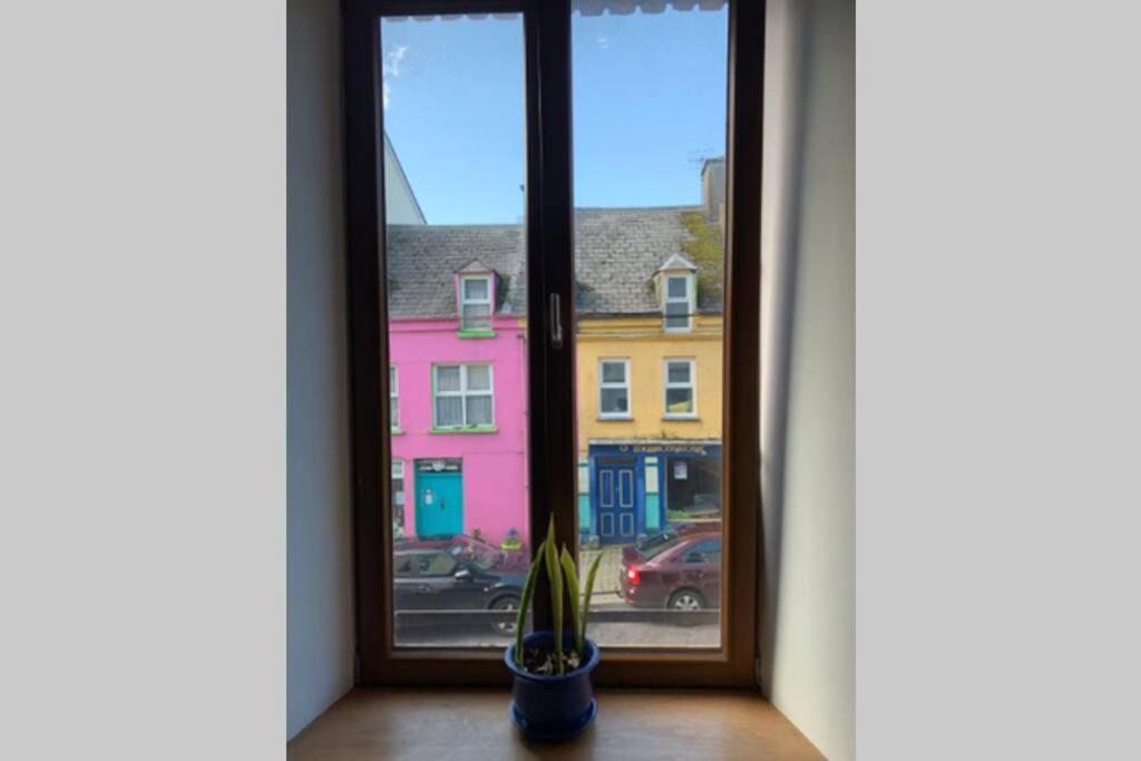 Centre Of Dingle Town - Luxury Holiday Apartment Extérieur photo