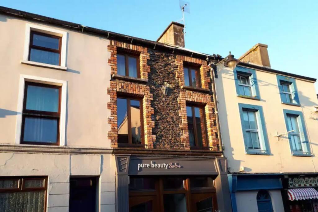 Centre Of Dingle Town - Luxury Holiday Apartment Extérieur photo